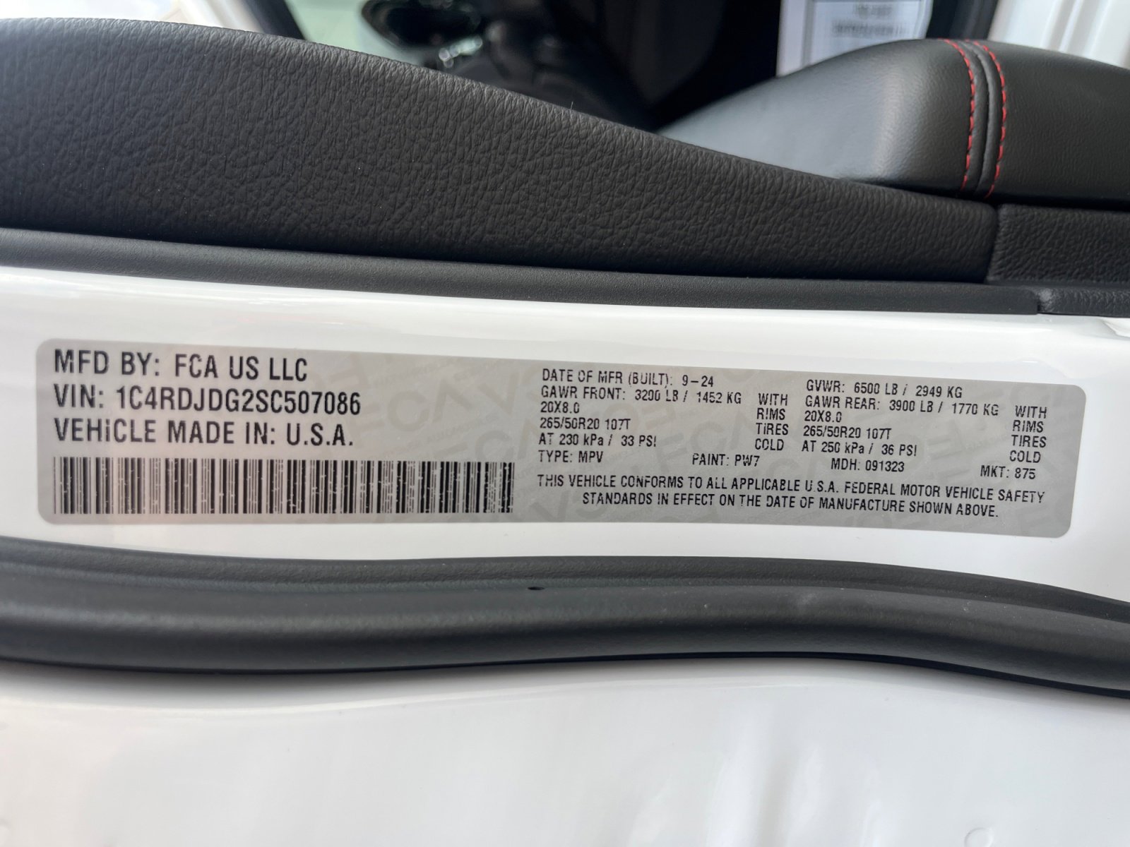 Used 2025 Dodge Durango GT w/ Blacktop Package image 32