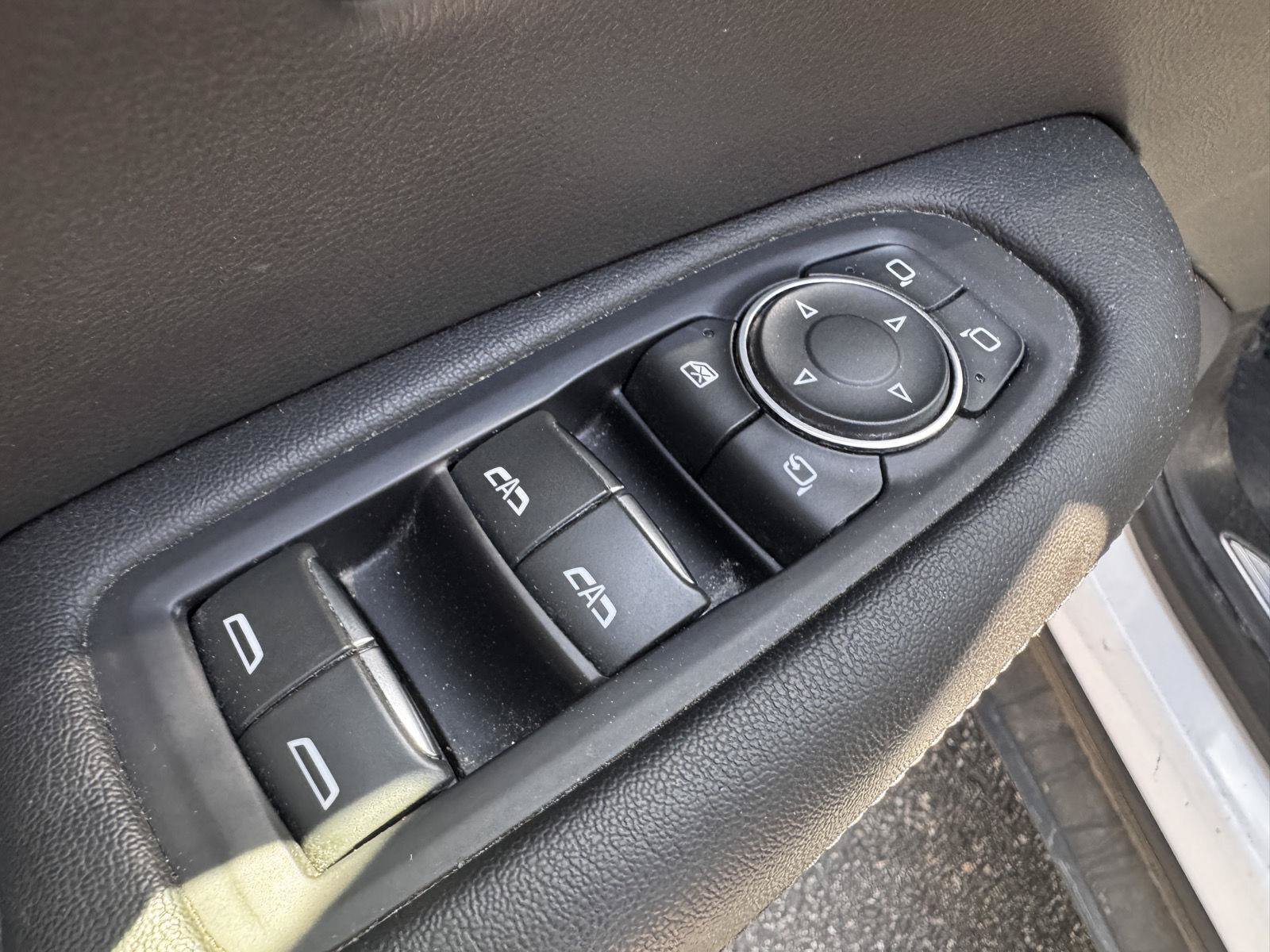 Certified 2019 Cadillac XT5 Luxury AWD/4WD image 16