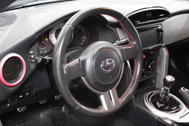 Used 2015 Scion FR-S RWD image 10