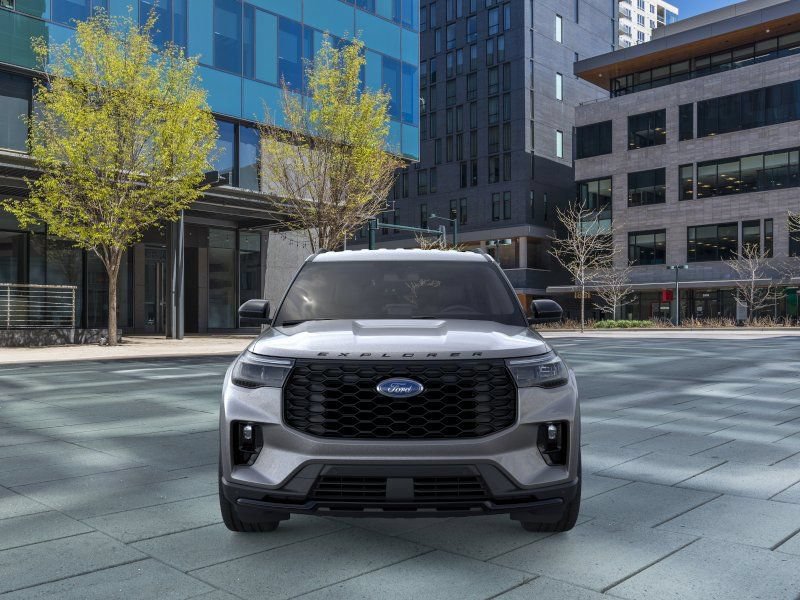 New 2026 Ford Explorer ST-Line w/ ST-Line Street Pack AWD/4WD image 6
