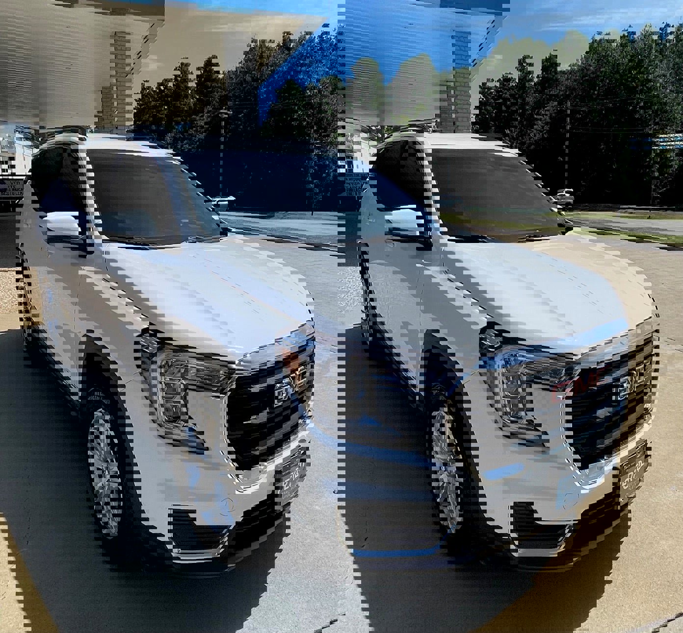 Certified 2024 GMC Terrain SLE w/ Driver Convenience Package