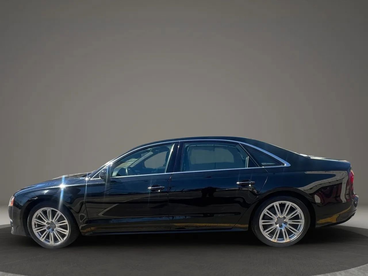 Used 2016 Audi A8 L 4.0T image 8