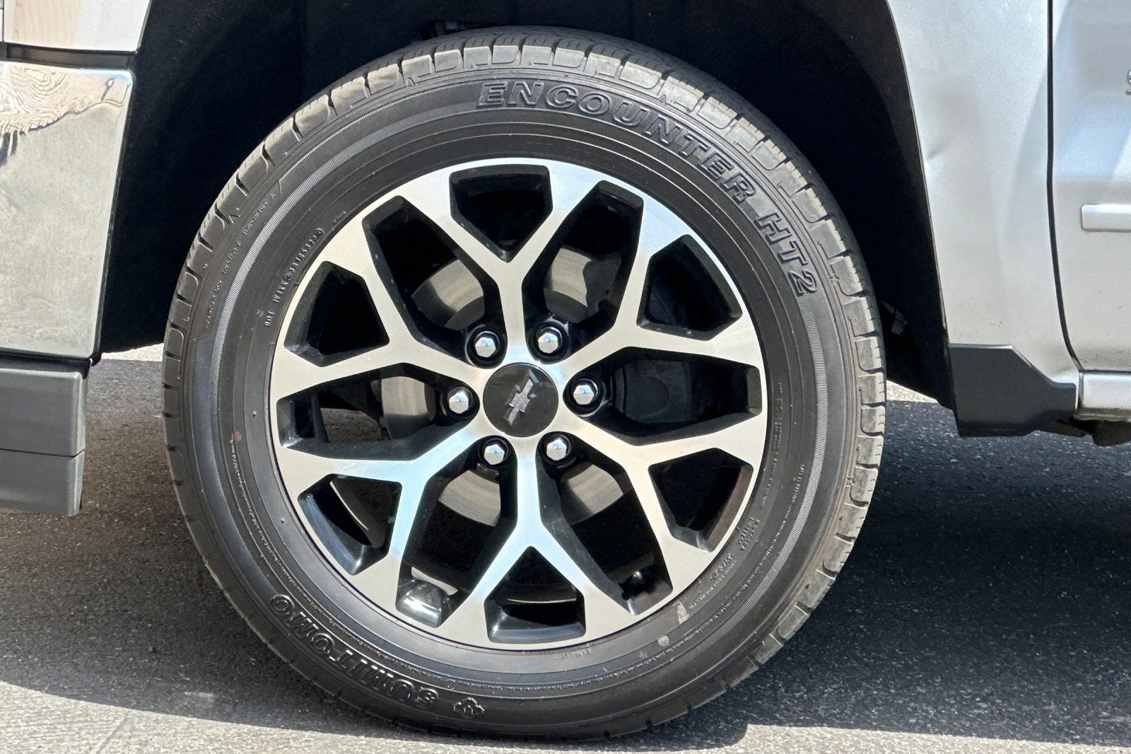 Used 2018 Chevrolet Silverado 1500 LT w/ All Star Edition RWD image 25