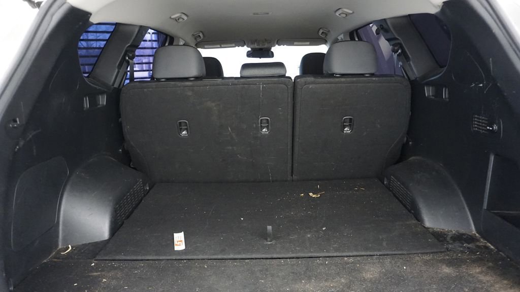 Used 2019 Hyundai Santa Fe SE image 23