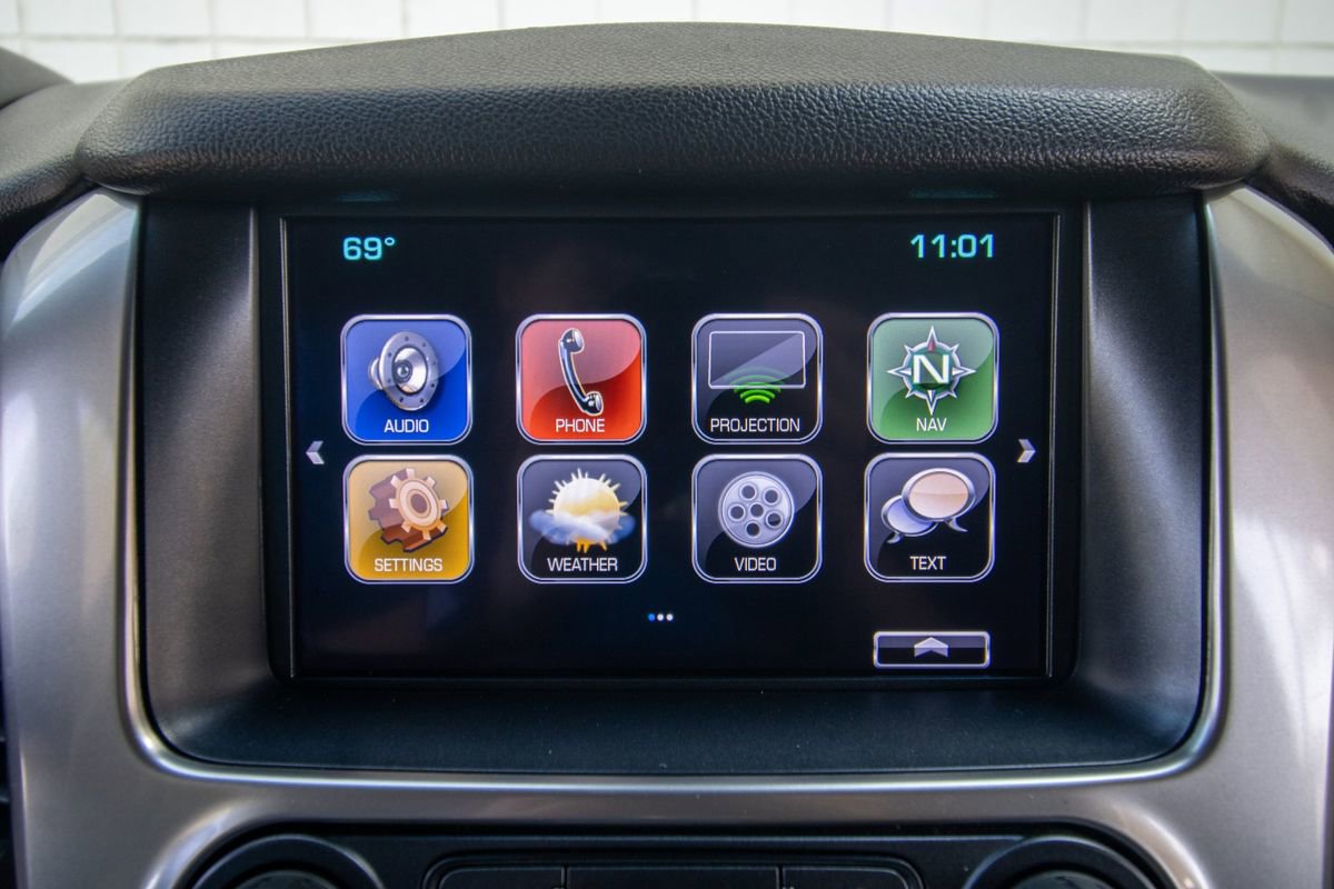 Used 2017 Chevrolet Suburban Premier AWD/4WD image 30