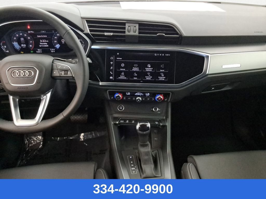 New 2025 Audi Q3 2.0T Premium image 13