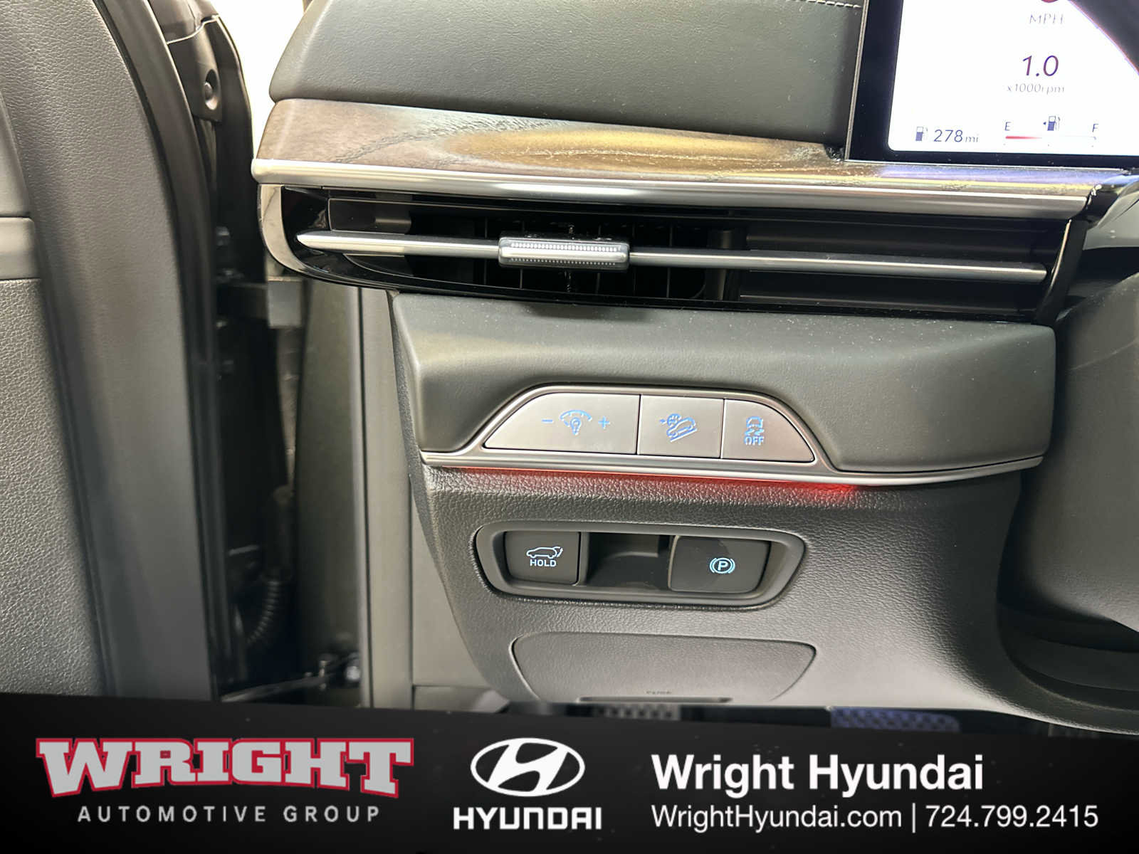 Certified 2025 Genesis GV80 2.5T Prestige image 23