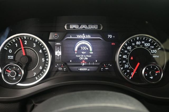 Used 2025 RAM 1500 Laramie AWD/4WD image 9