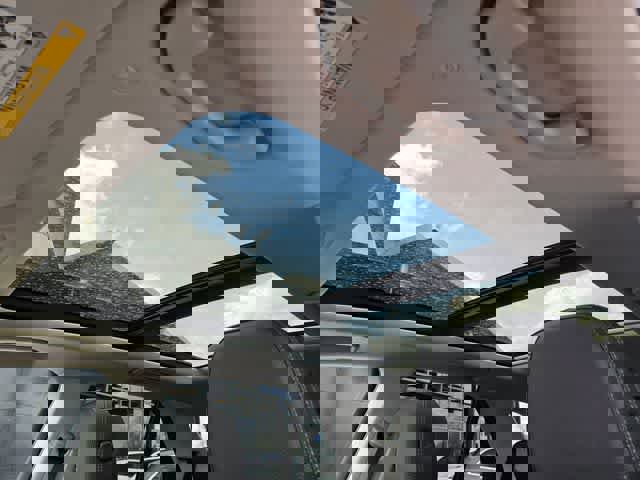 Used 2026 Mercedes-Benz GLE 450e 4MATIC image 16