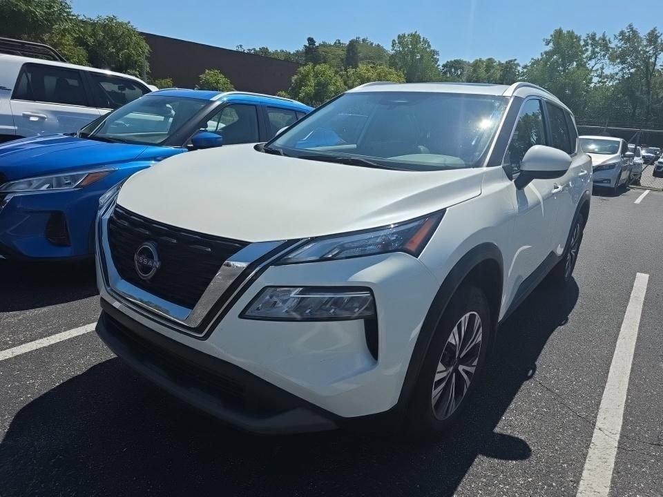 Certified 2023 Nissan Rogue SV w/ SV Premium B Package AWD/4WD image 3