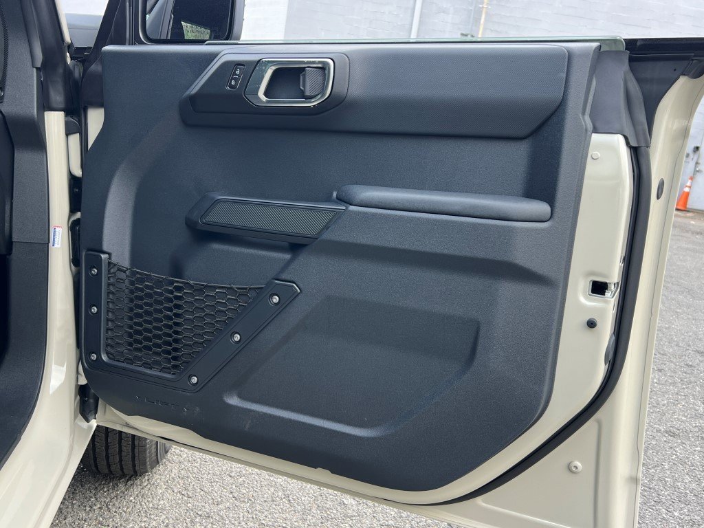 New 2025 Ford Bronco 4-Door image 7