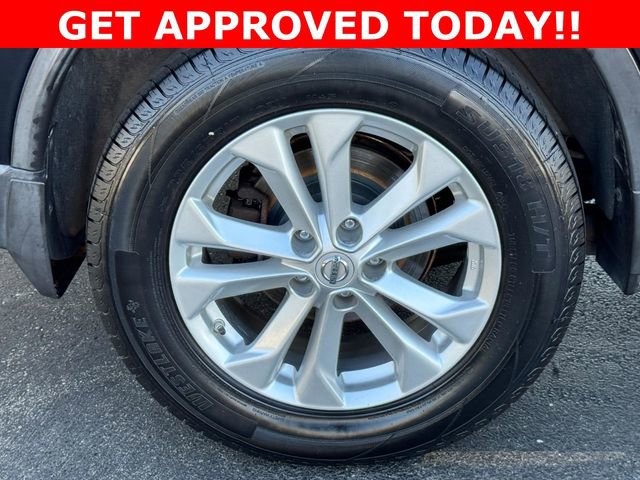 Used 2015 Nissan Rogue SV image 12