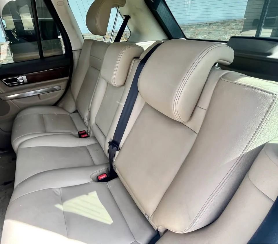 Used 2013 Land Rover Range Rover Sport HSE image 14