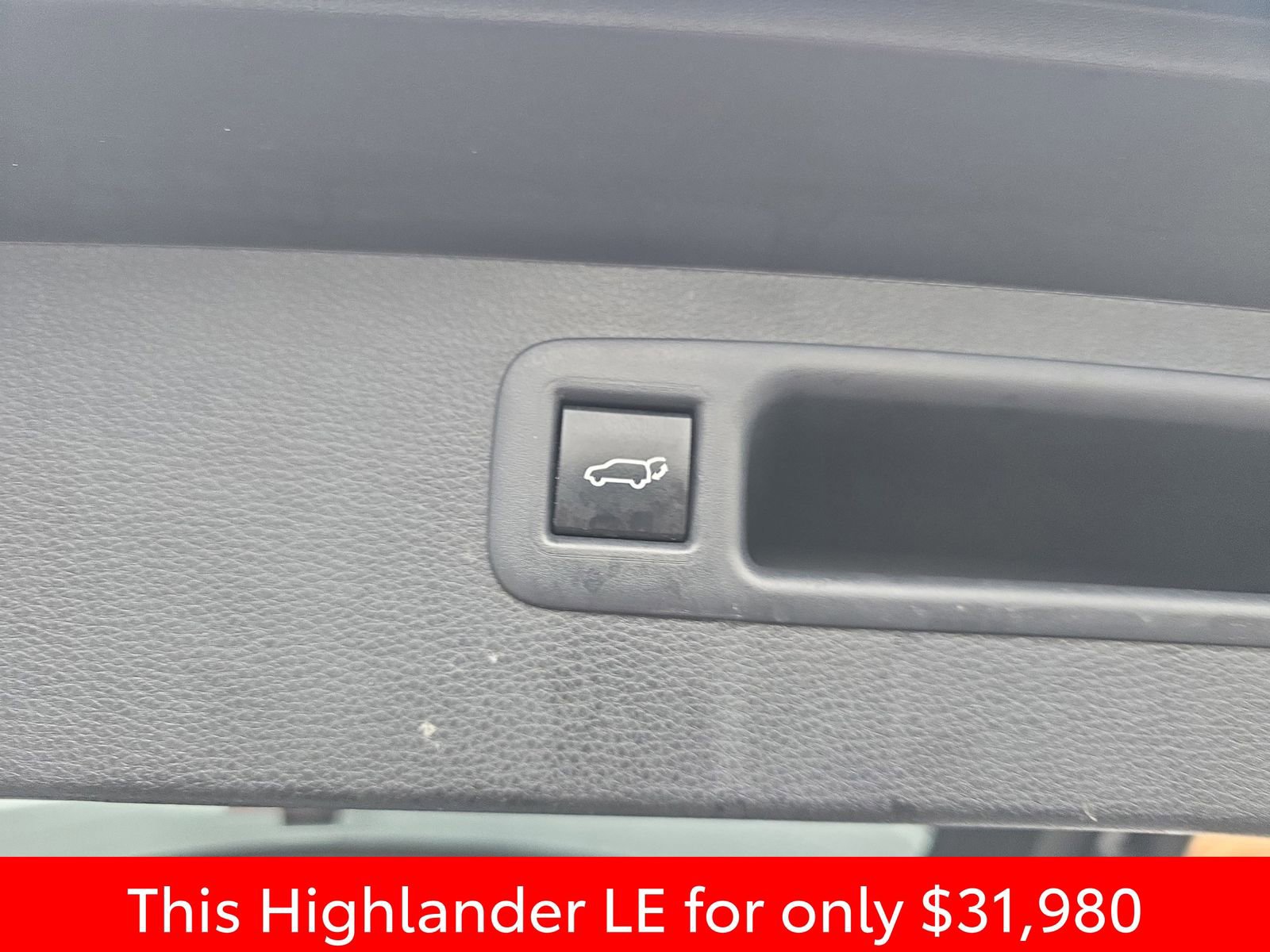 Used 2023 Toyota Highlander LE image 20