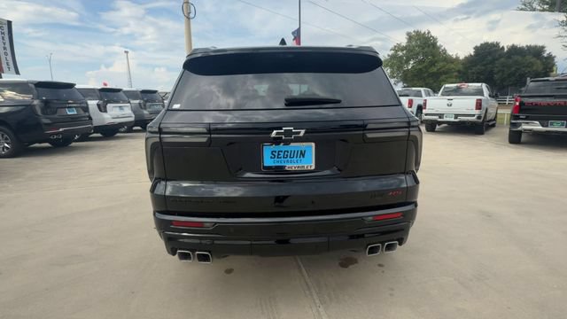 Used 2026 Chevrolet Traverse RS w/ LPO, Floor Liner Package AWD/4WD image 7