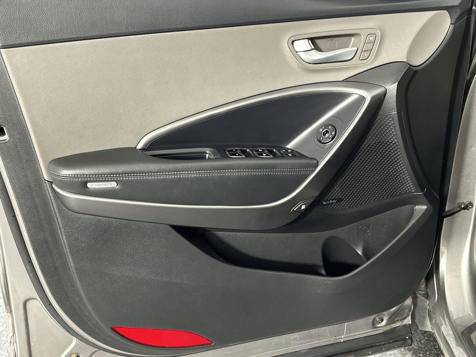 Used 2017 Hyundai Santa Fe Sport image 33