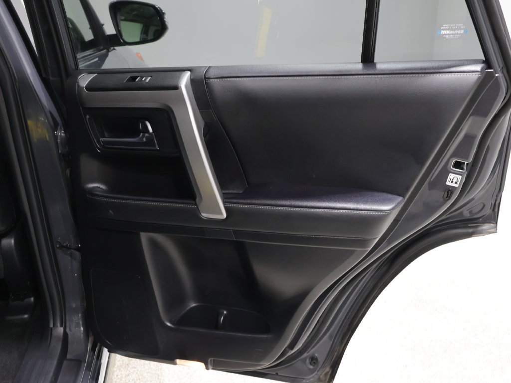 Used 2024 Toyota 4Runner Limited AWD/4WD image 21