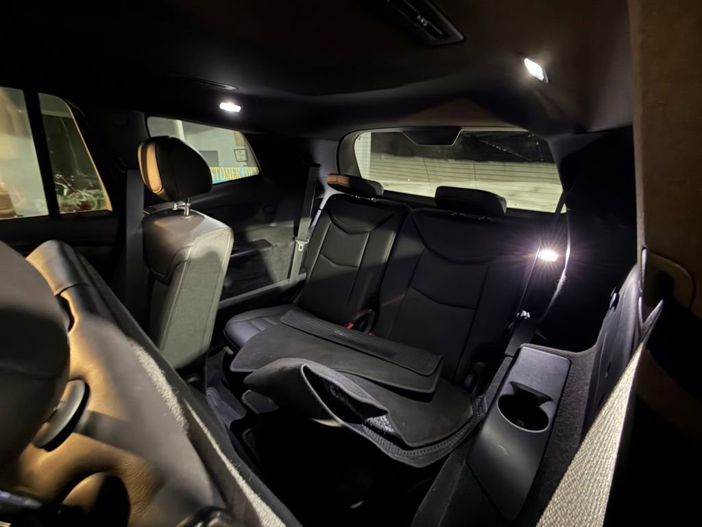 Used 2020 Cadillac XT6 Premium Luxury image 11