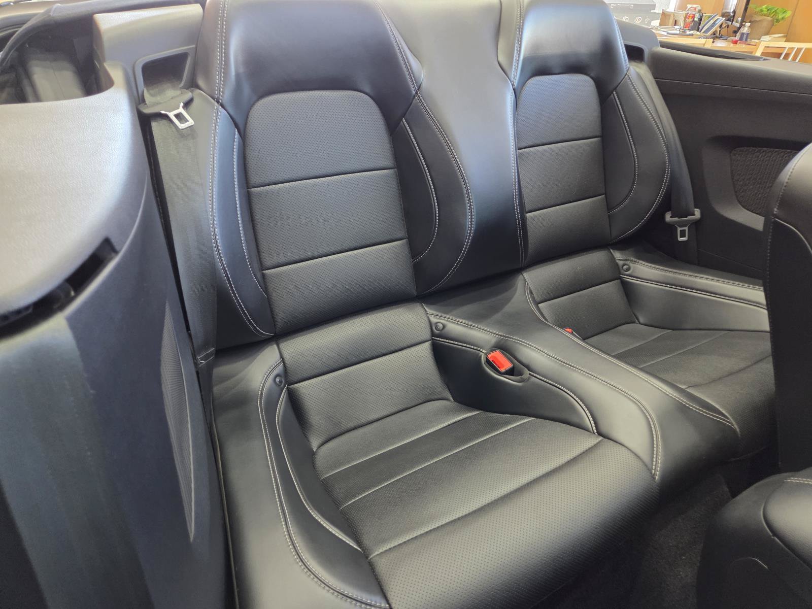 Used 2019 Ford Mustang GT Premium w/ Equipment Group 401A RWD image 19