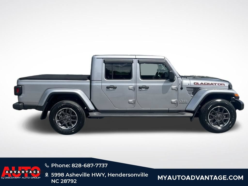 Used 2020 Jeep Gladiator Overland AWD/4WD image 2