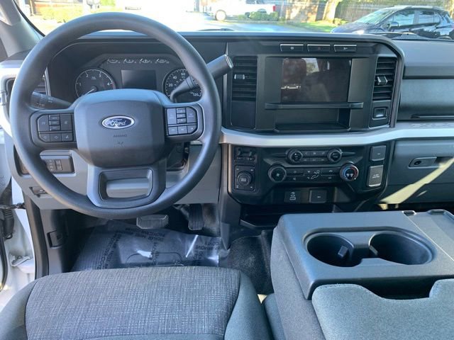 Used 2024 Ford F350 XLT image 14