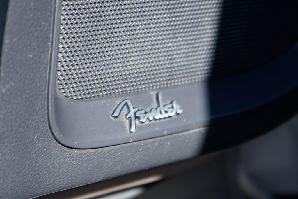 Used 2021 Nissan Titan PRO-4X w/ Pro-4x Utility Package image 19