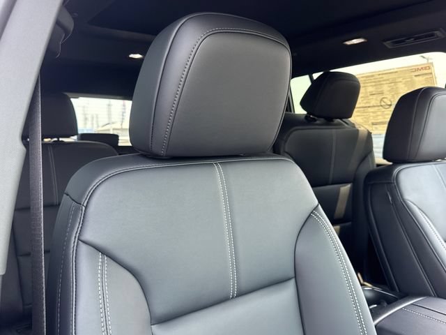 New 2026 GMC Acadia Elevation w/ Black Edition FWD image 31