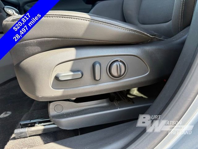 Used 2023 Buick Encore GX Select w/ Safety Package II AWD/4WD image 13