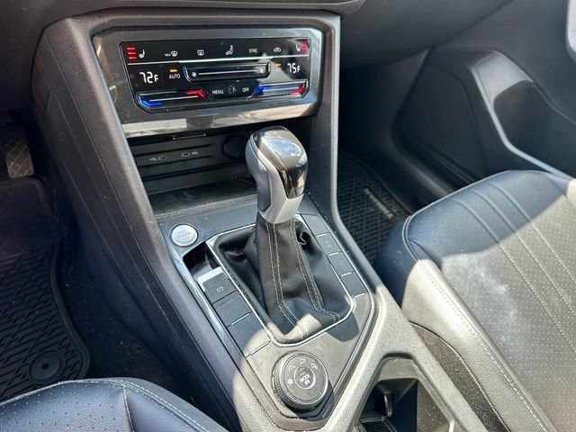Used 2024 Volkswagen Tiguan SE AWD/4WD image 30