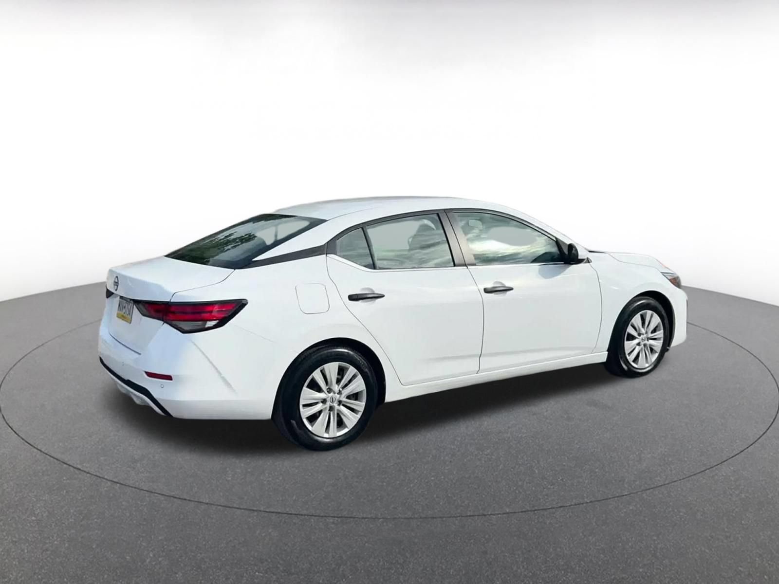 Used 2025 Nissan Sentra S FWD image 12