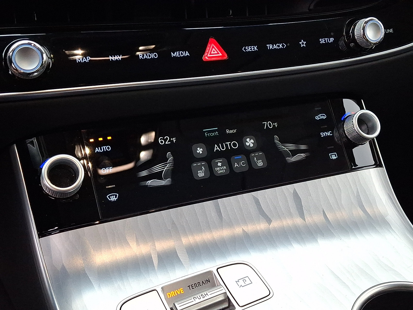 Certified 2026 Genesis Electrified GV70 AWD/4WD image 19