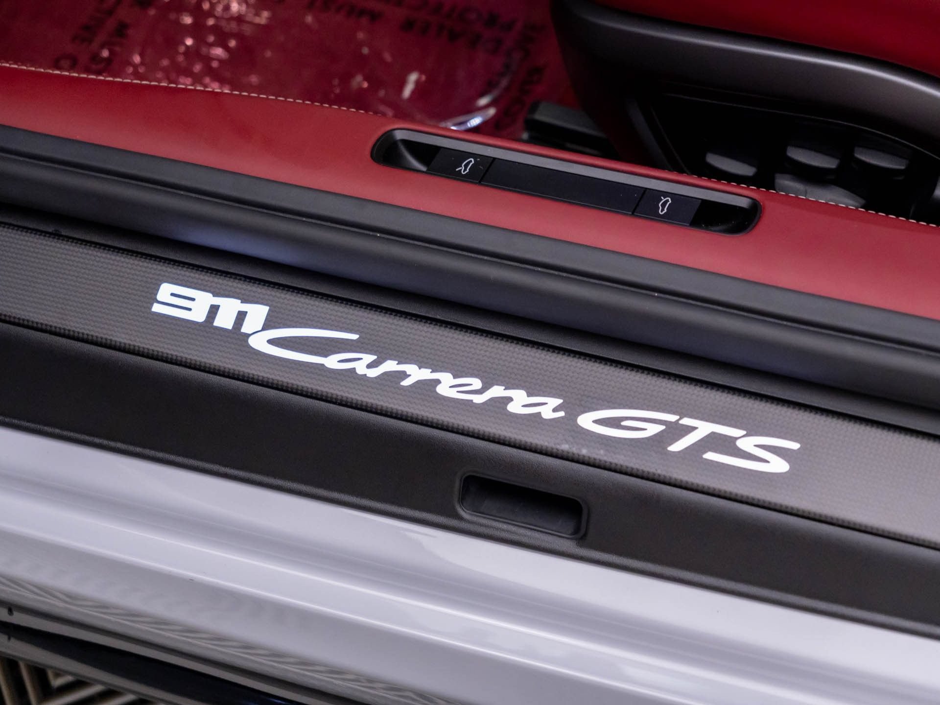 Certified 2026 Porsche 911 Carrera GTS RWD image 17