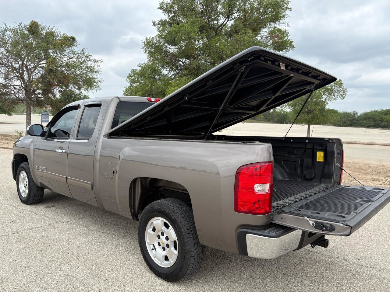 Used 2011 Chevrolet Silverado 1500 LT w/ All-Star Edition image 53