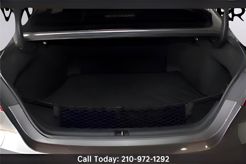 Used 2021 Toyota Camry LE image 11