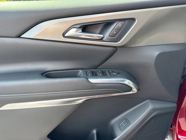 New 2026 Chevrolet Traverse LT w/ Driver Confidence Package FWD image 23