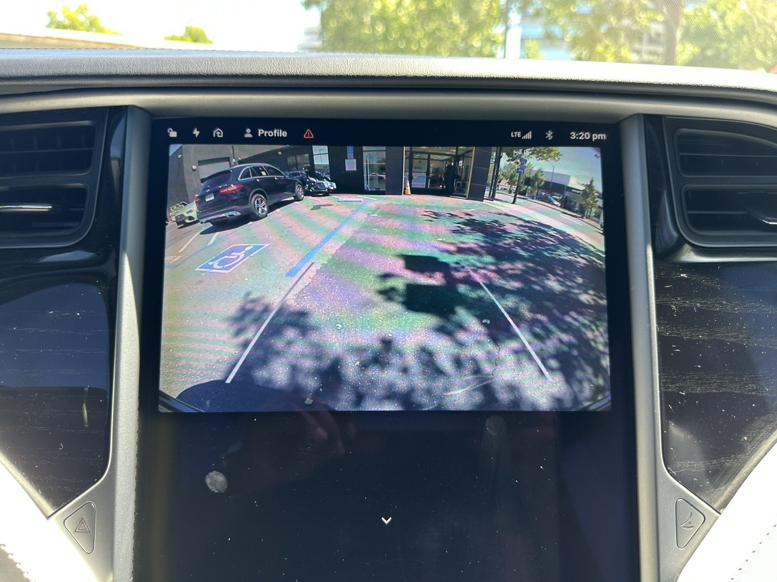 Used 2018 Tesla Model X 75D AWD/4WD image 25