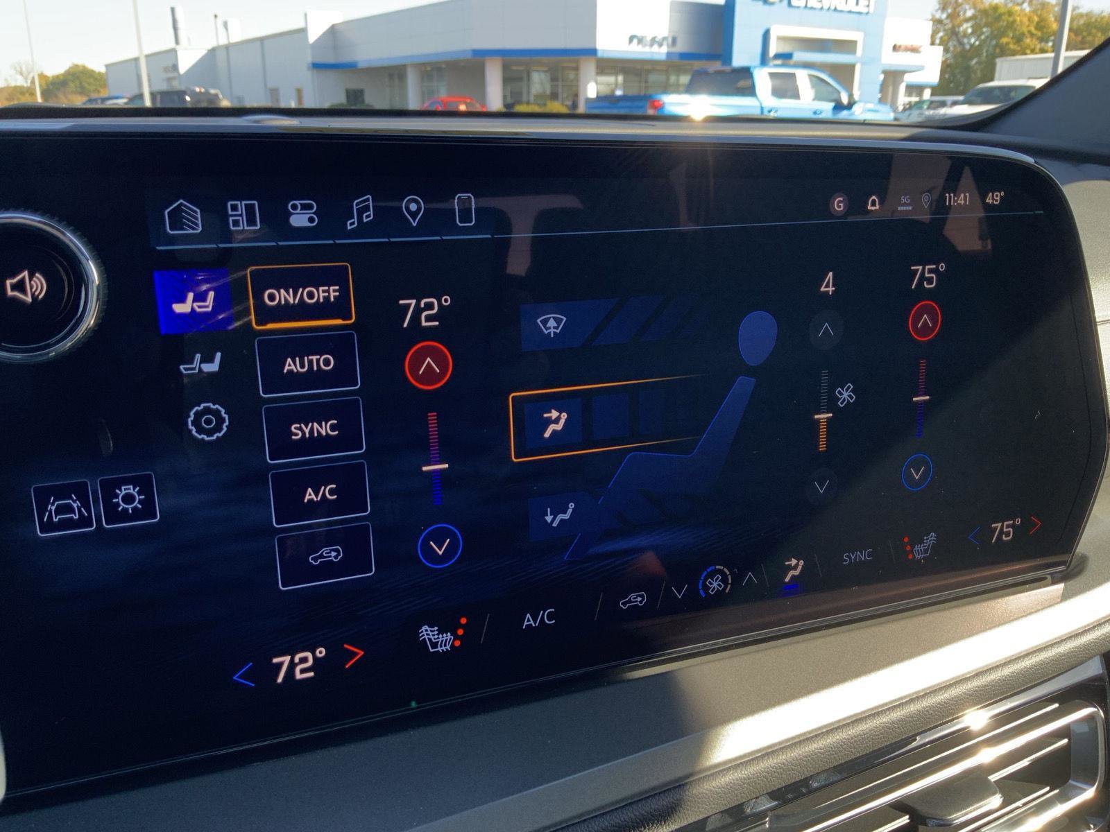 New 2026 Chevrolet Traverse LT w/ Driver Confidence Package image 47