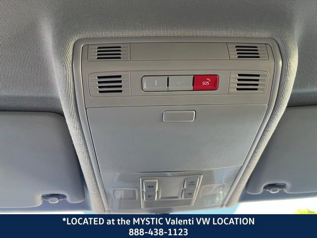 Used 2020 Volkswagen Tiguan SE image 39