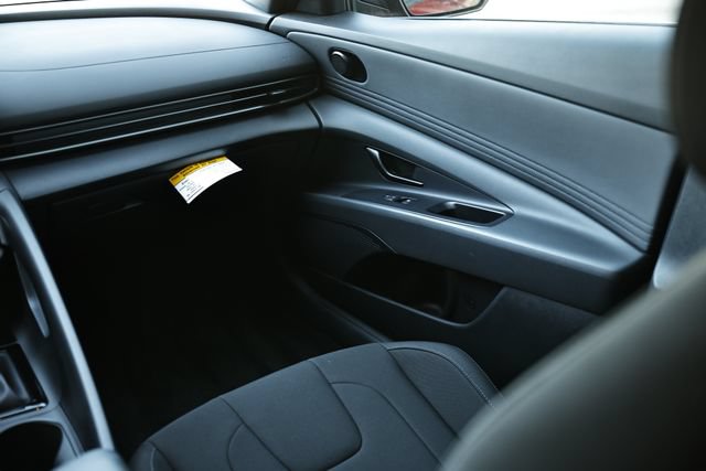 Certified 2025 Hyundai Elantra Sport FWD image 26