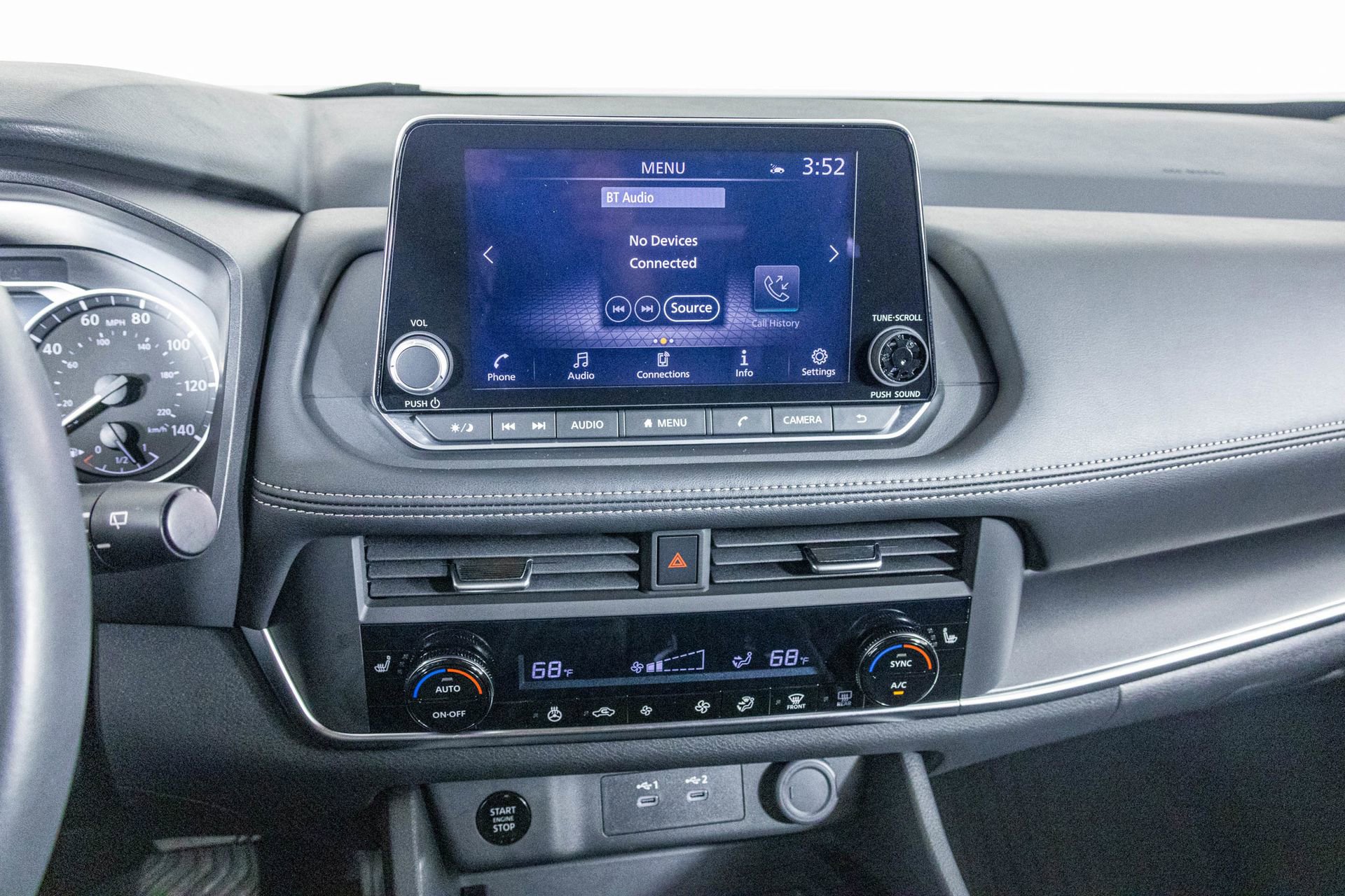 Used 2024 Nissan Rogue SV w/ SV Premium Package image 24