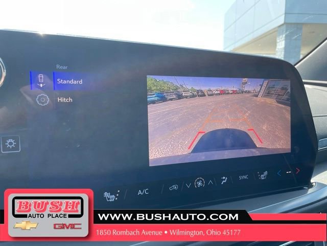 Used 2026 Chevrolet Traverse LT AWD/4WD image 19