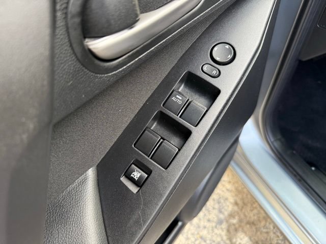 Used 2012 MAZDA MAZDA3 i Touring FWD image 19