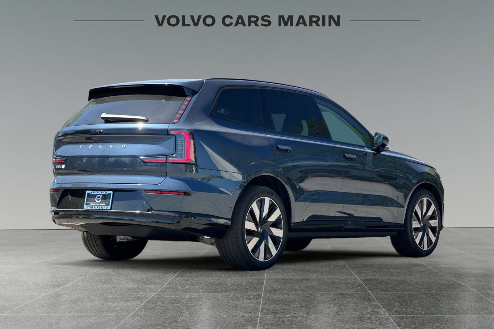 New 2025 Volvo EX90 Ultra AWD/4WD image 2