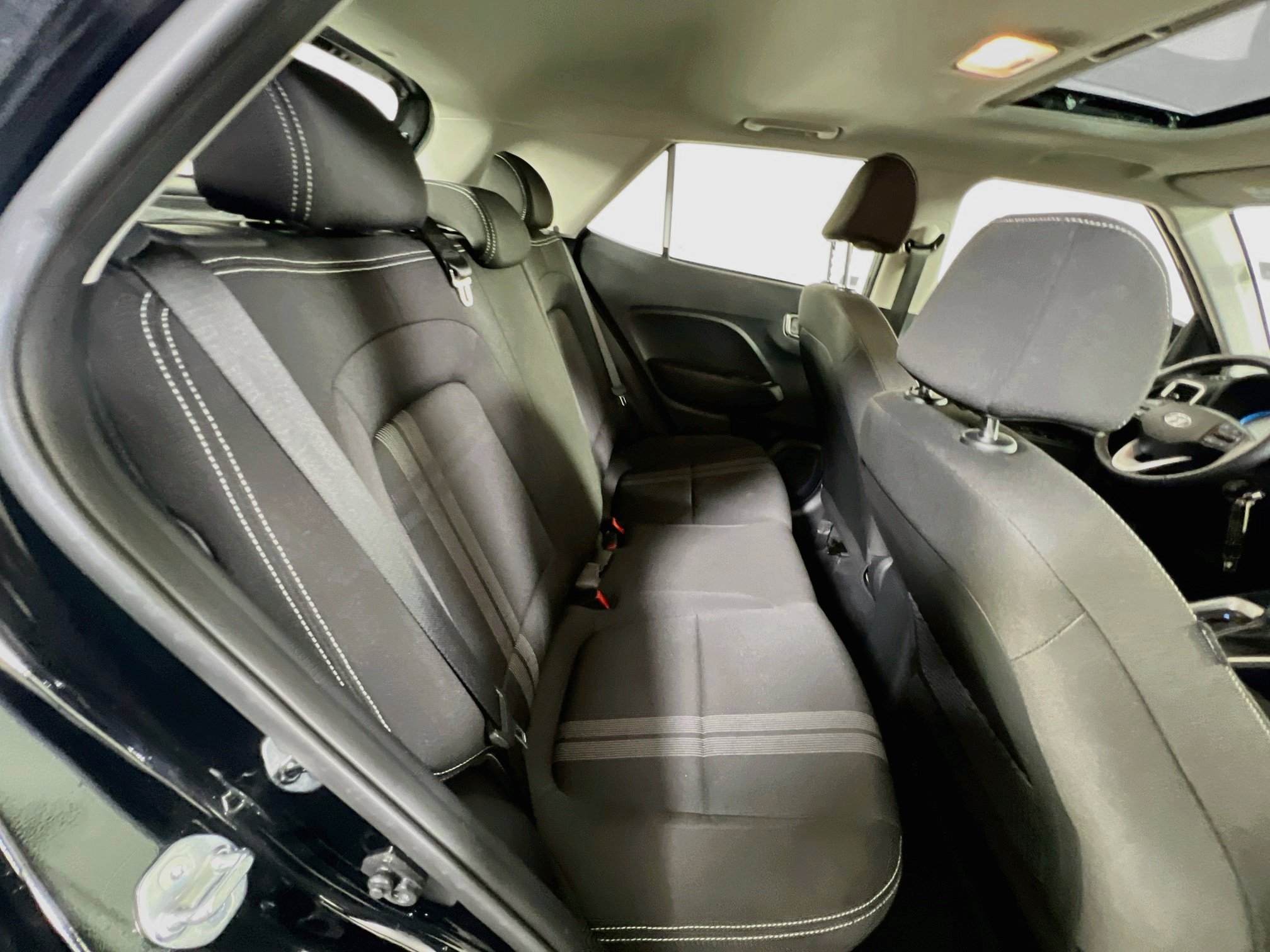 Used 2023 Hyundai Venue SEL w/ Cargo Package FWD image 25