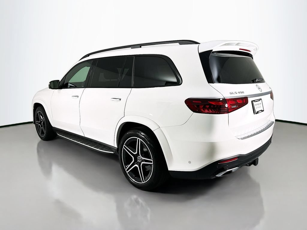 Used 2025 Mercedes-Benz GLS 450 4MATIC image 3
