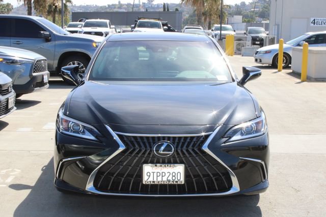 Certified 2025 Lexus ES 300h w/ Premium Package FWD image 2