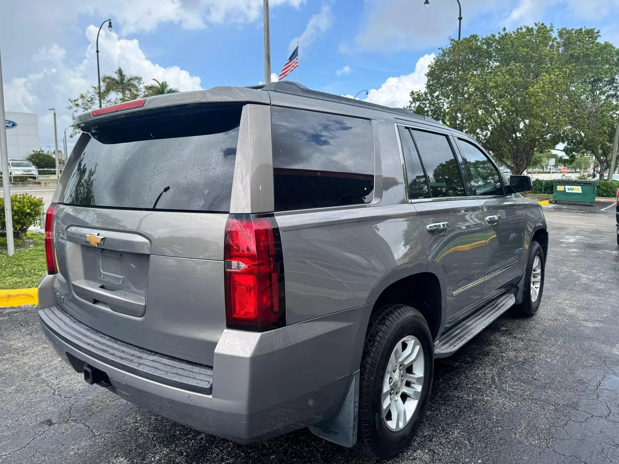 Used 2017 Chevrolet Tahoe LT RWD image 4