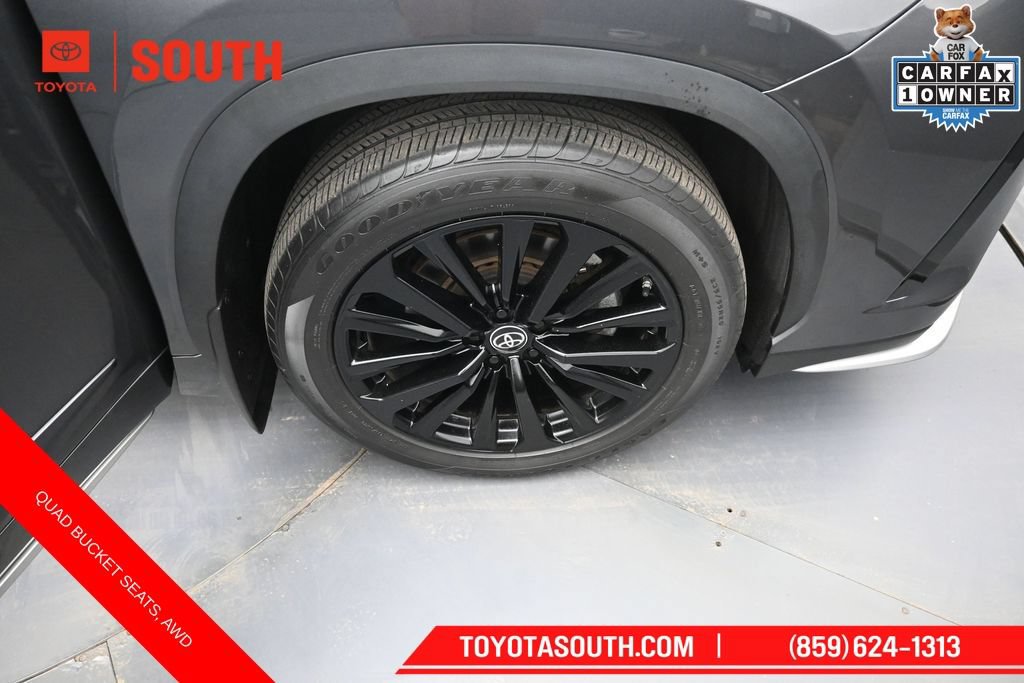 Used 2023 Toyota Highlander XSE AWD/4WD image 38