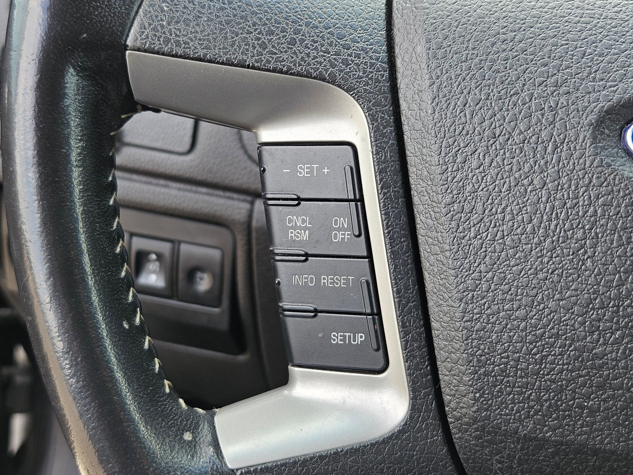 Used 2012 Ford Fusion SEL FWD image 17