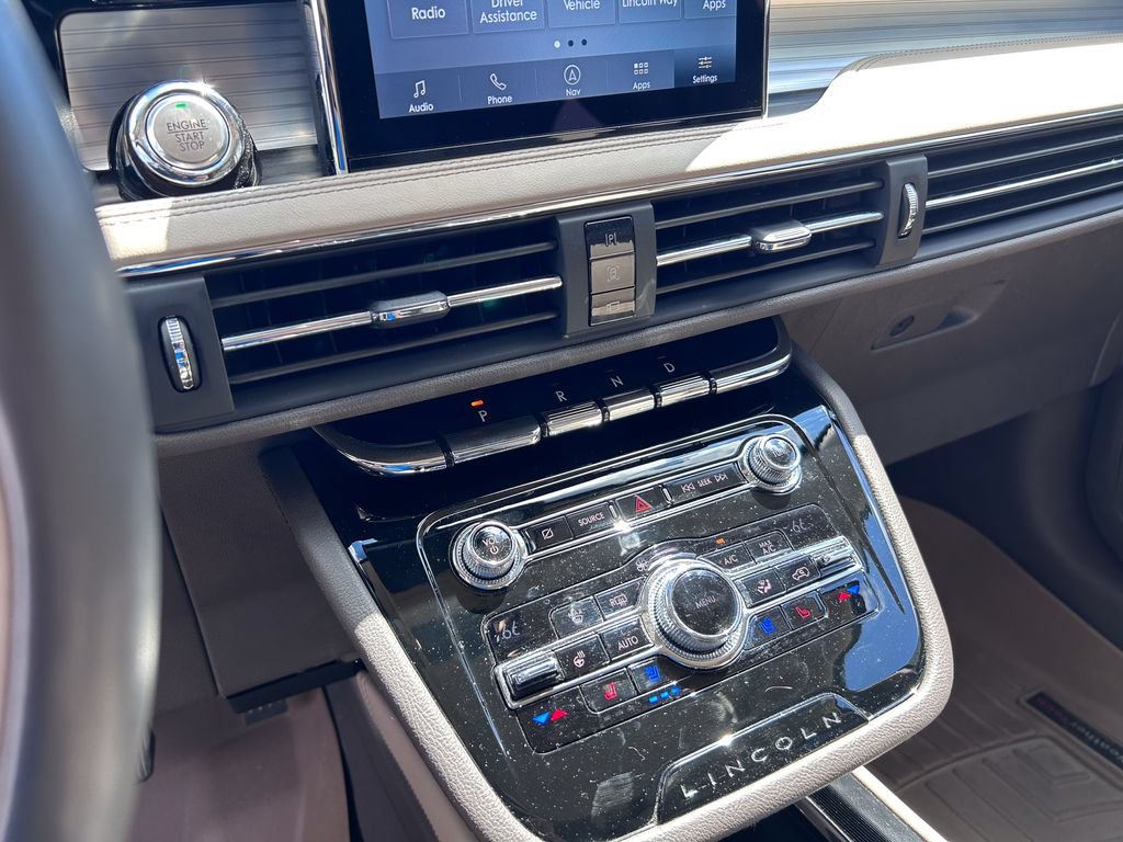 Used 2020 Lincoln Corsair AWD w/ Equipment Group 101A image 27